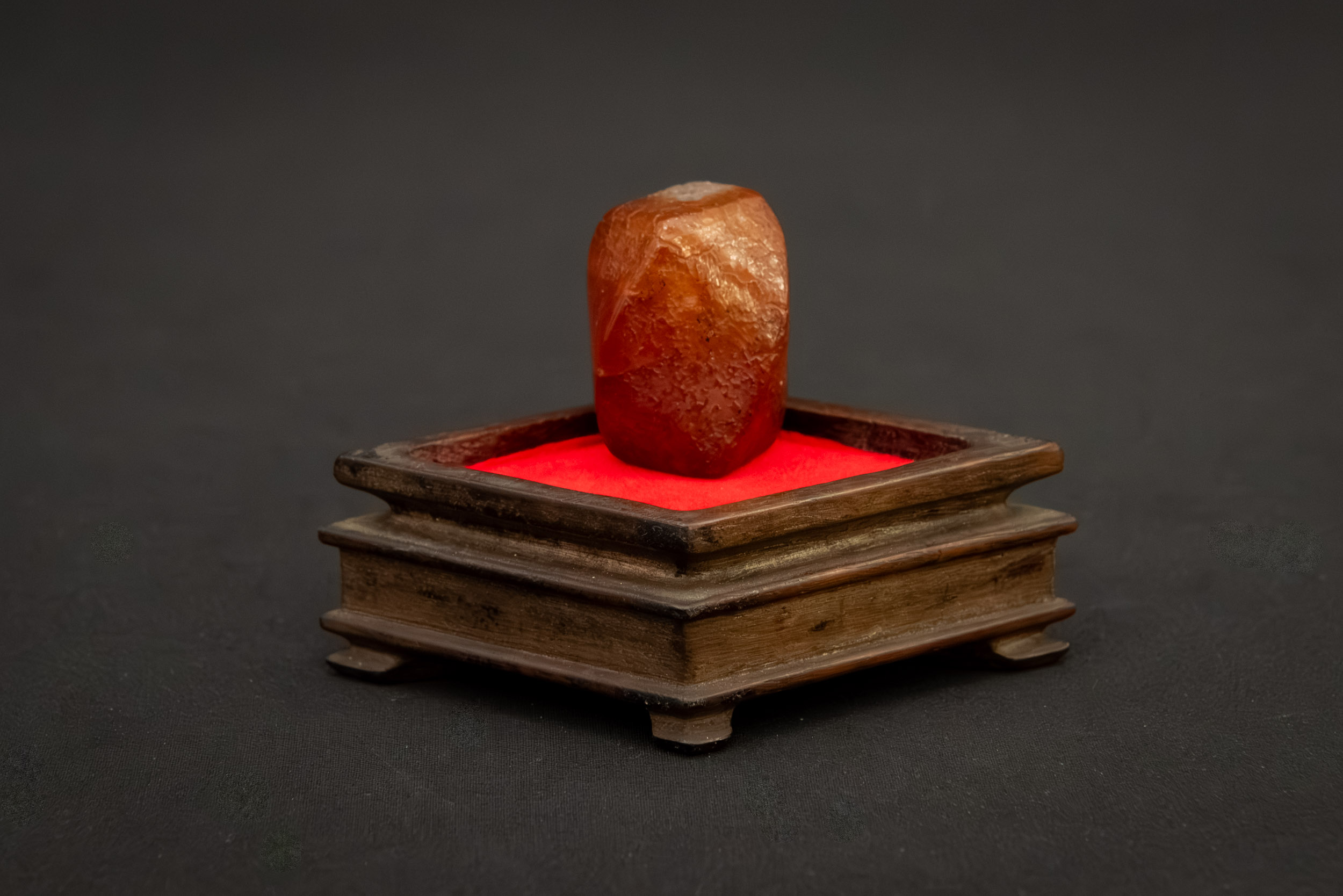 A naturally formed red agate